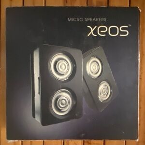 BRAND NEW Xeos Micro Speakers 1 PAIR (Black and Silver, RCA Co (FVS016248)